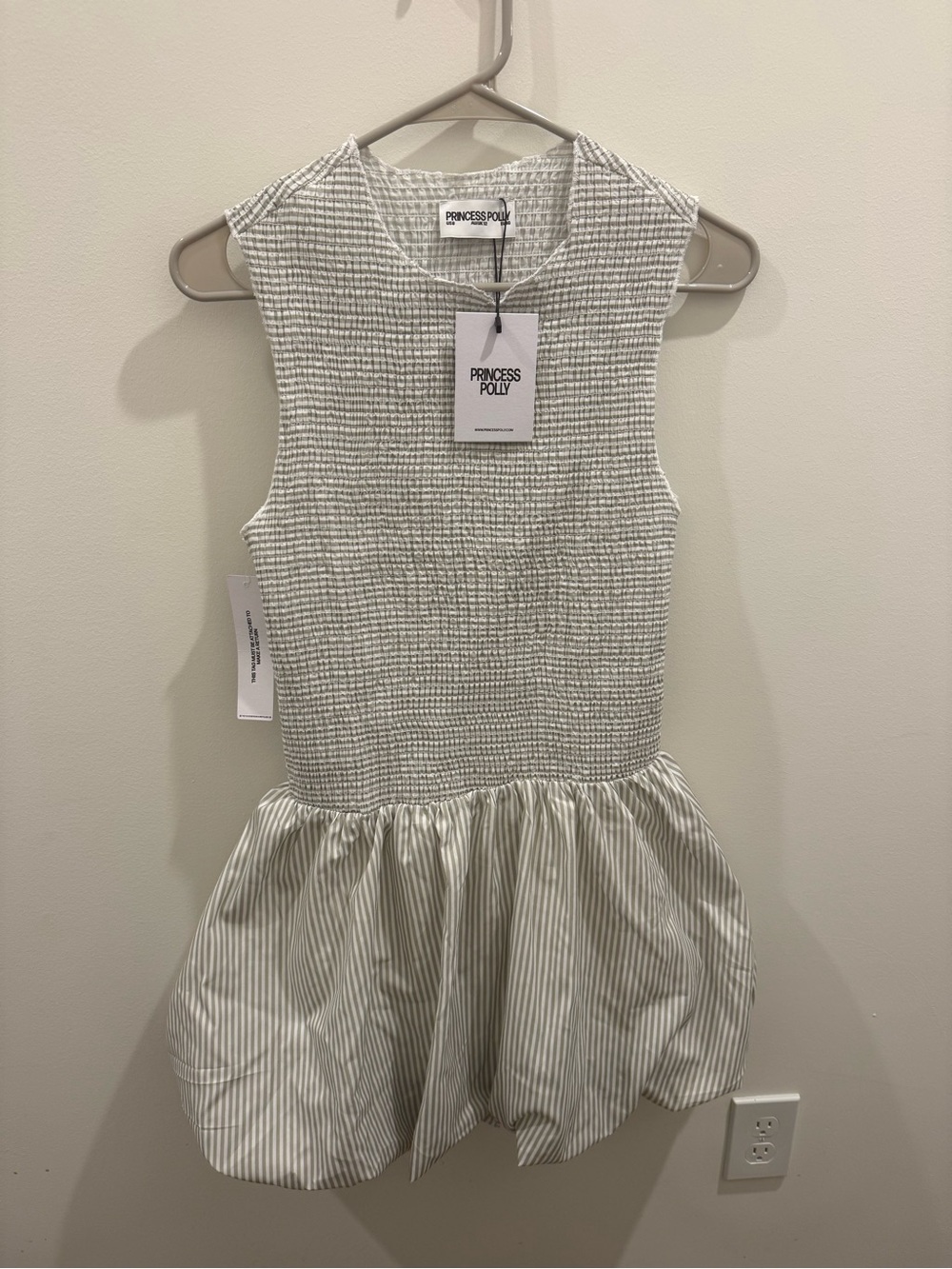 Princess Polly Girls' Sleeveless Striped Bubble Dress in Light Green